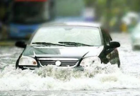 保定消防工程公司：車輛被困水中，如何自救？